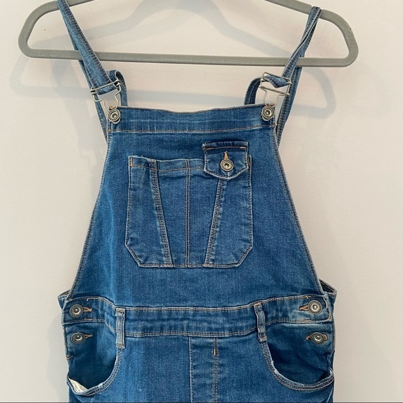ZARA Girls Denim Bib Overalls Slim Fit Distressed Size 14 - Picture 3 of 7